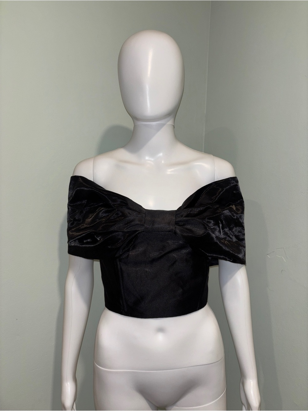 NWT Boohoo Black Off the Shoulder Bow Corset Crop Top - US 4